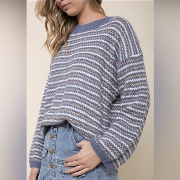 NWT
RAGA
Beach Club Pullover Sweater
Size M - Picture 1 of 8